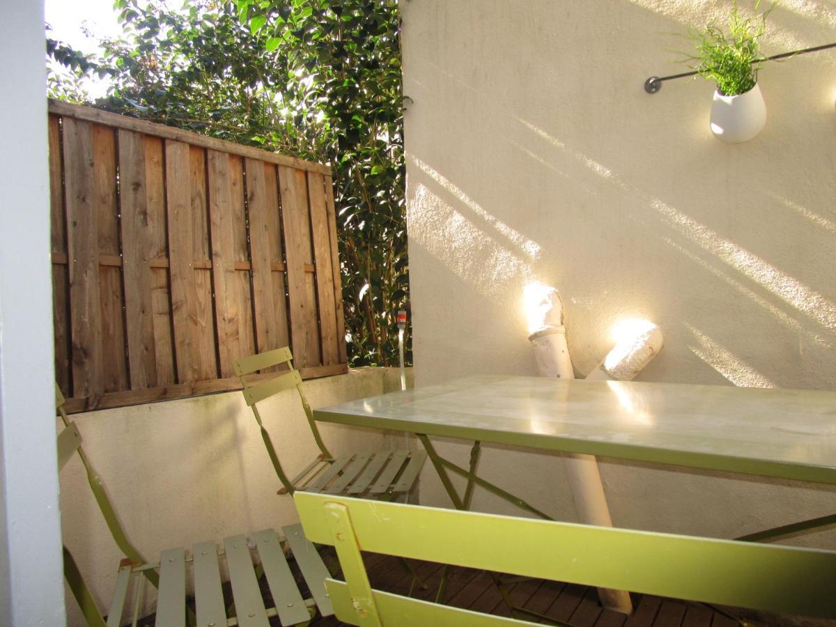 Maison 3 Chambres - Terrasse - Climatisation 10 Minutes A Pied Du Pont D'亞維農 外观 照片