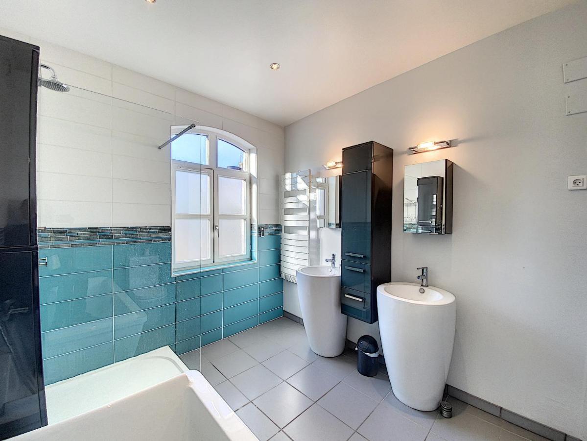 Maison 3 Chambres - Terrasse - Climatisation 10 Minutes A Pied Du Pont D'亞維農 外观 照片