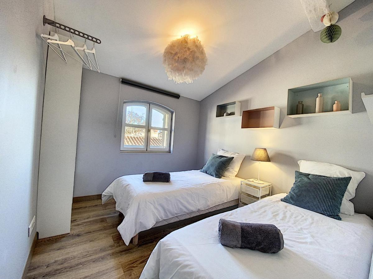 Maison 3 Chambres - Terrasse - Climatisation 10 Minutes A Pied Du Pont D'亞維農 外观 照片