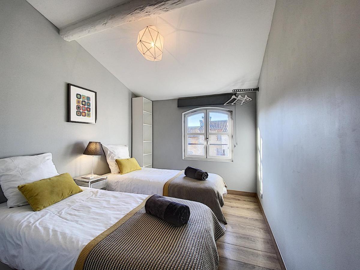 Maison 3 Chambres - Terrasse - Climatisation 10 Minutes A Pied Du Pont D'亞維農 外观 照片